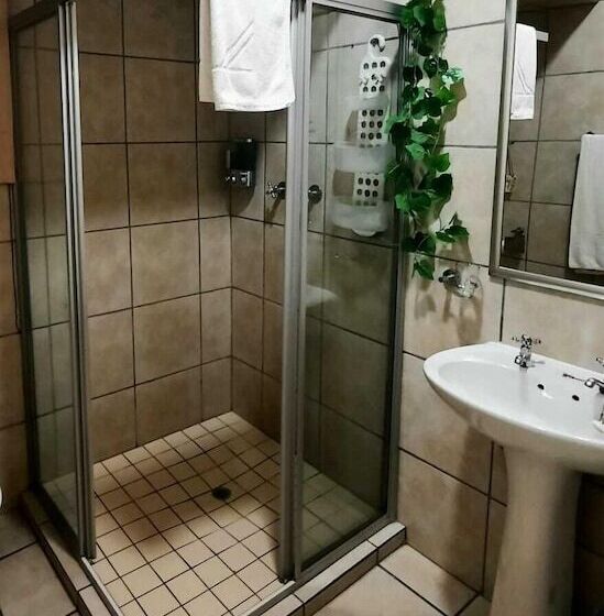 تختخواب و صبحانه Hadens Guesthouse