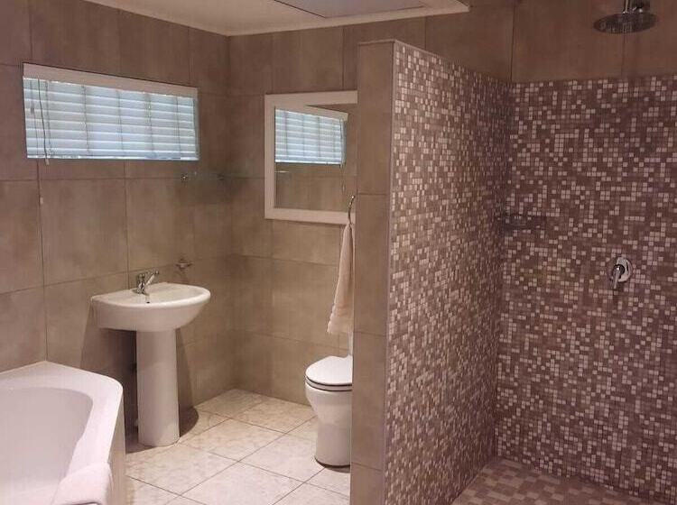 تختخواب و صبحانه Hadens Guesthouse