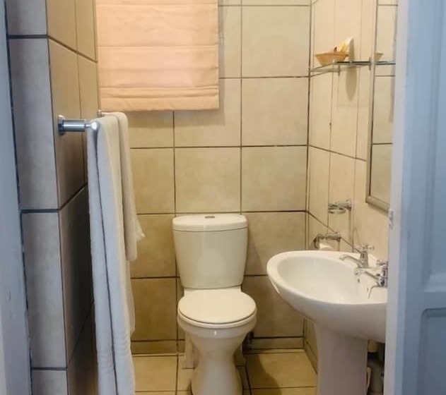 تختخواب و صبحانه Hadens Guesthouse
