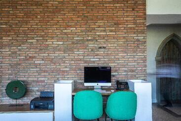 هتل Holiday Inn Telavi, An Ihg