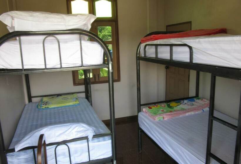 Lux Pillow Hostel