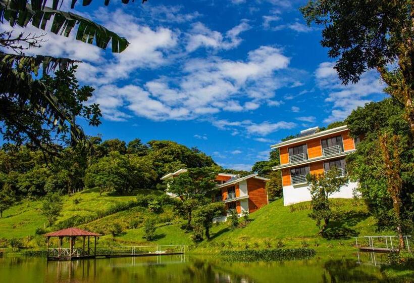 Общежитие Burbi Lake Lodge Monteverde