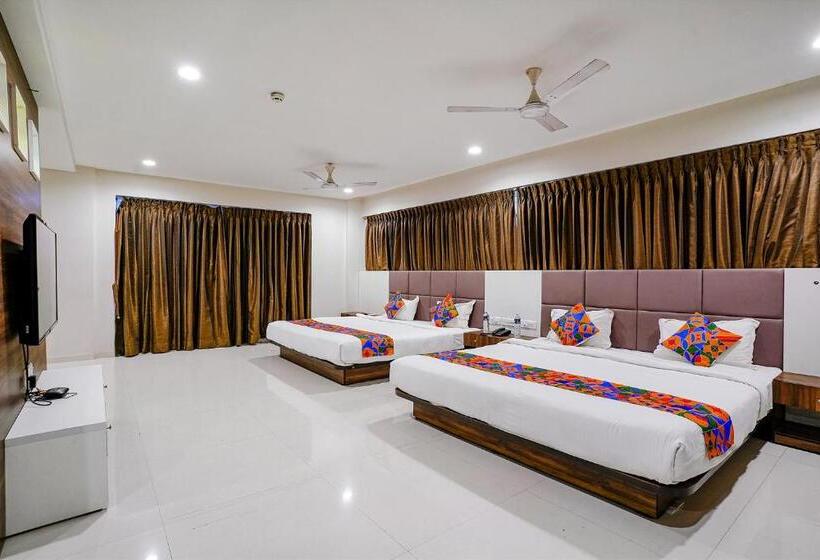 Fabhotel La Victoria Galaxy Circle