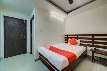 Oyo 33504 Hotel Anamda Inn