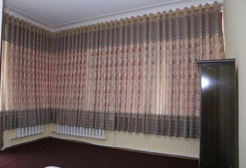 بنسيون World Guest House