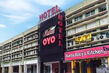 Oyo 876 Hotel Sanctuary