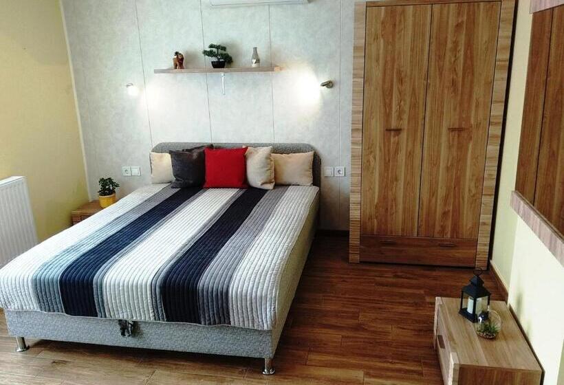 پانسیون Tulipán Apartmanház
