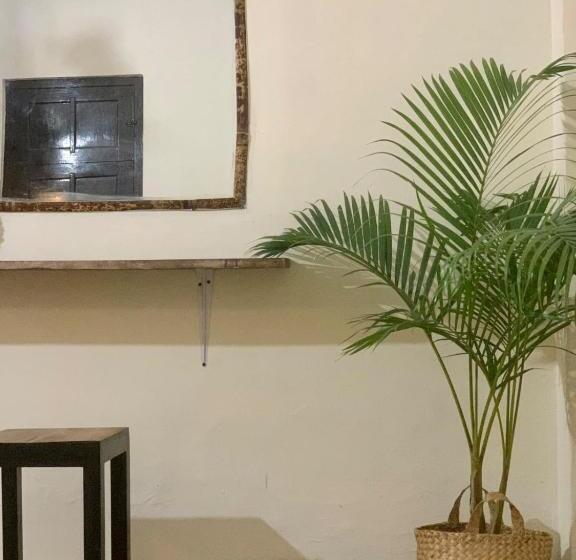 Good Feeling Hostel