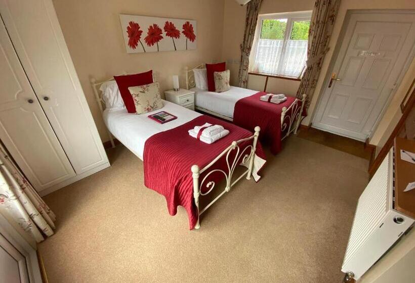 Bed and Breakfast High View Cottage