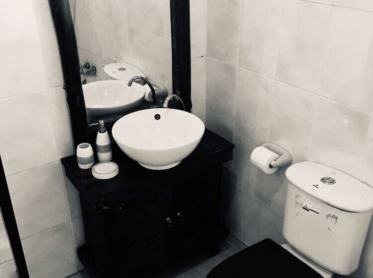 Footprints Hostel