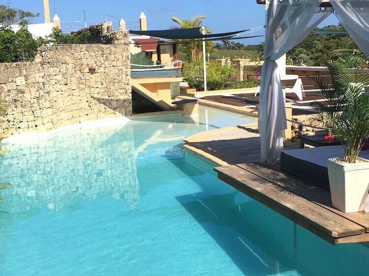 هتل Cabrera Chalet Boutique