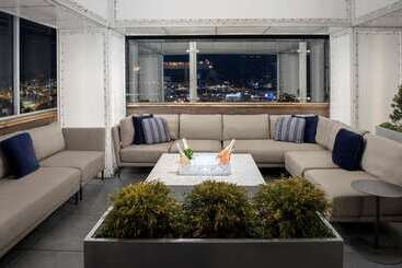 هتل Embassy Suites By Hilton Knoxville Downtown