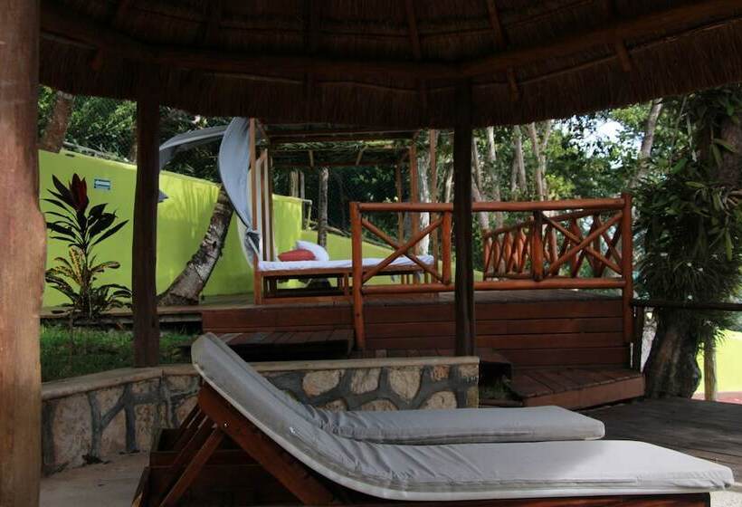 هتل Boutique Las Nubes Bacalar