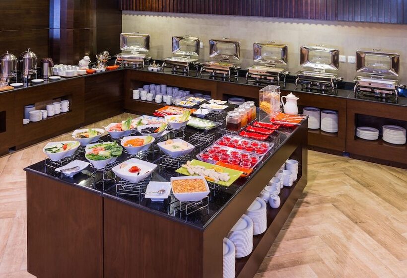 هتل Naviti Warwick Dammam