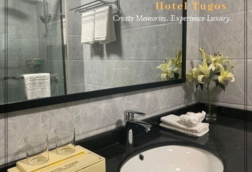 בית מלון כפרי Tugos