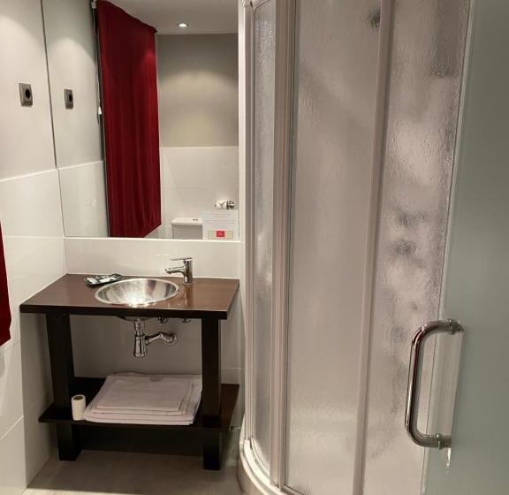 بنسيون Hostal Royal Almorox