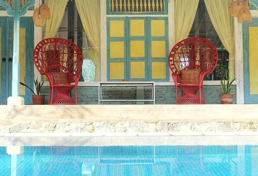 Bed and Breakfast Rimba Desa Resort Inn Jepara