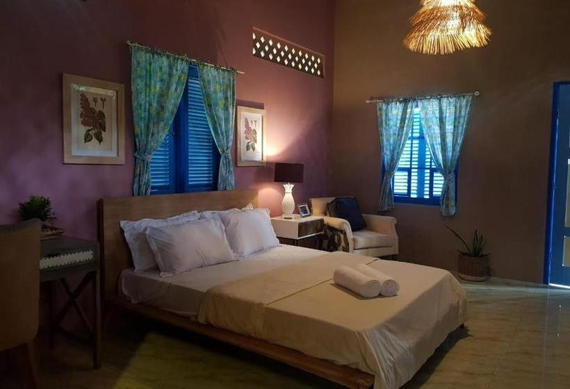 تختخواب و صبحانه Rimba Desa Resort Inn Jepara