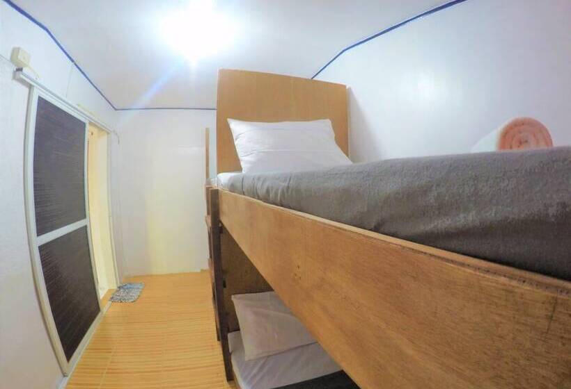 Qadlao Hostel