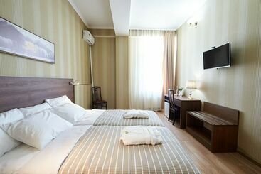 هتل Antique Resorts