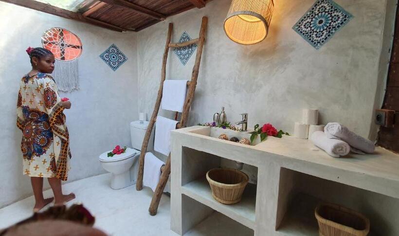 هتل Ecolodge Le Ravoraha