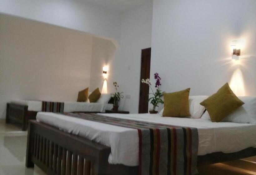 هتل Green Edge Residences