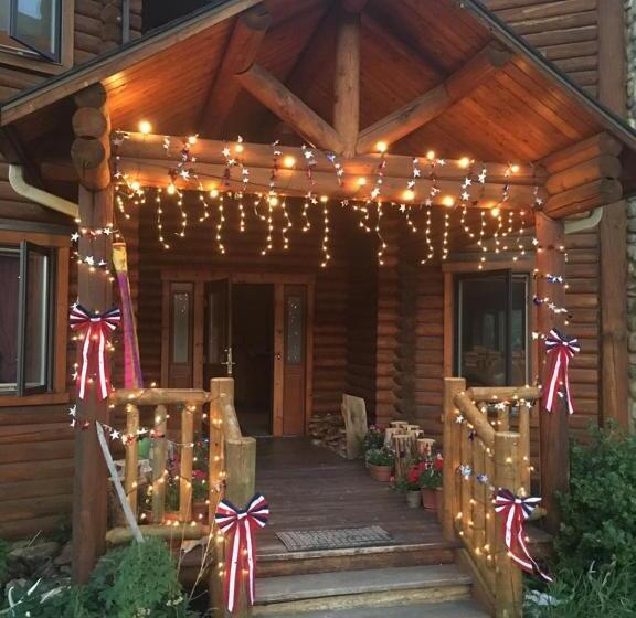 فندق صغير Inn On The Beartooth B&b