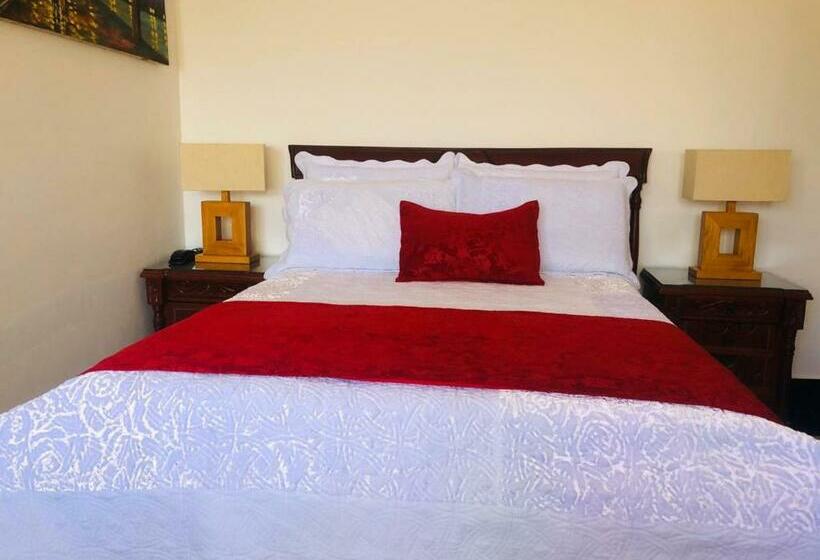 هتل Boutique Campanario Del Rio