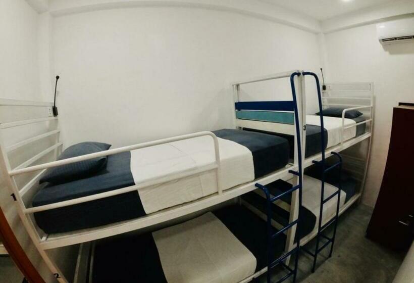 Hangover Hostels Arugam Bay