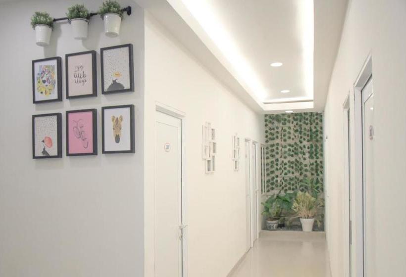 Пансион Reddoorz Plus Syariah Near Manggarai Station 3