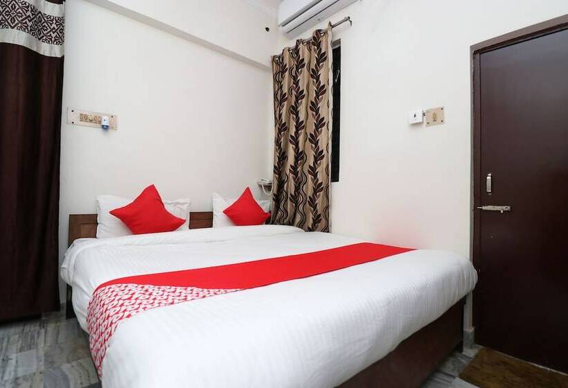 Fabhotel Bless Inn