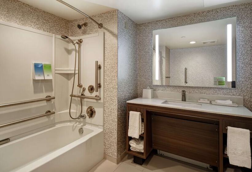هتل Home2 Suites By Hilton Amherst Buffalo