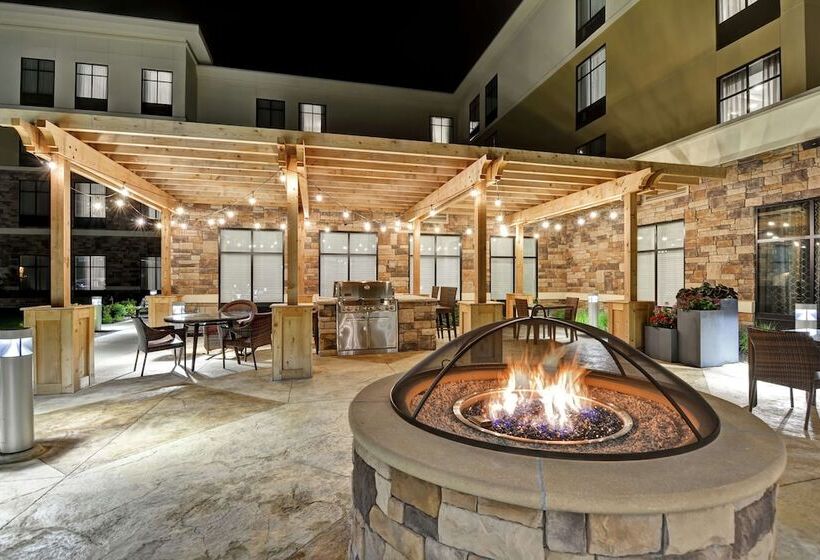 فندق Homewood Suites By Hilton Poughkeepsie