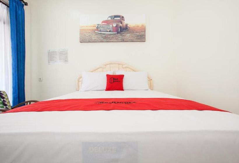 Hotel Reddoorz @ Panglima Sudirman Probolinggo