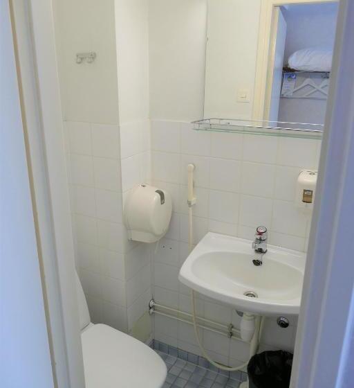 هاستل Linnanpiha Bed & Breakfast