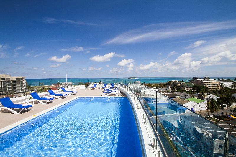 هتل Azure Lofts & Pool
