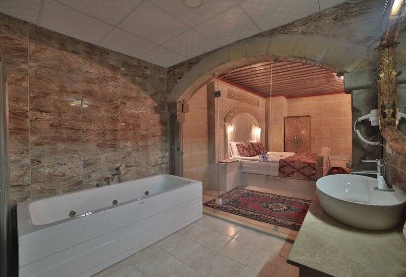 هتل Cakiltasi Evi