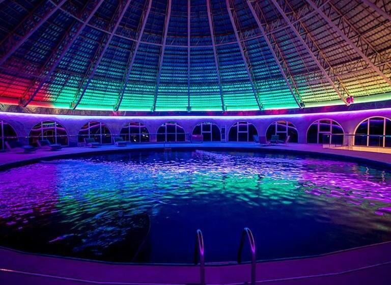 בית מלון כפרי Daj Resort & Marina