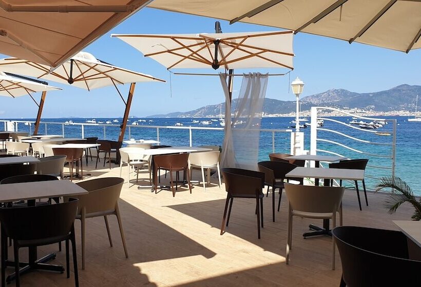 هتل Hôtel U Paradisu