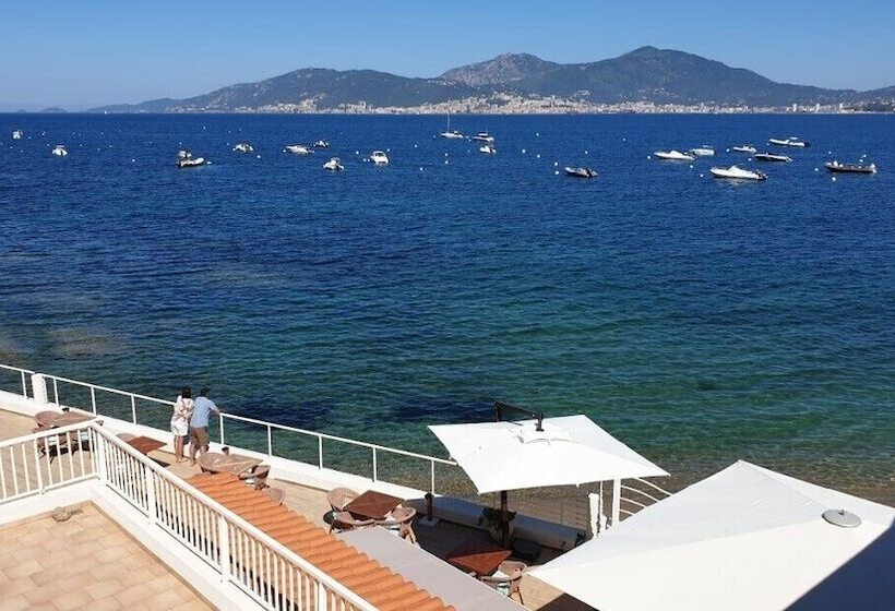 هتل Hôtel U Paradisu