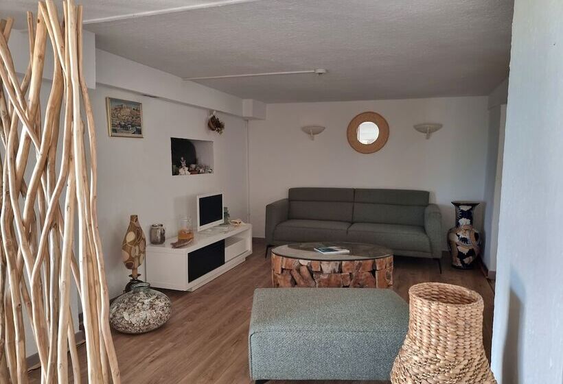 هتل Hôtel U Paradisu