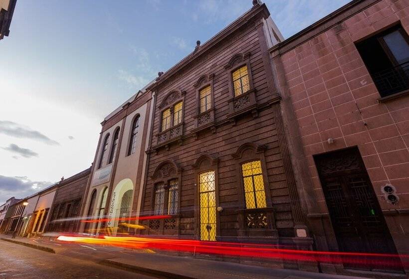 هتل Palacio La Embajada