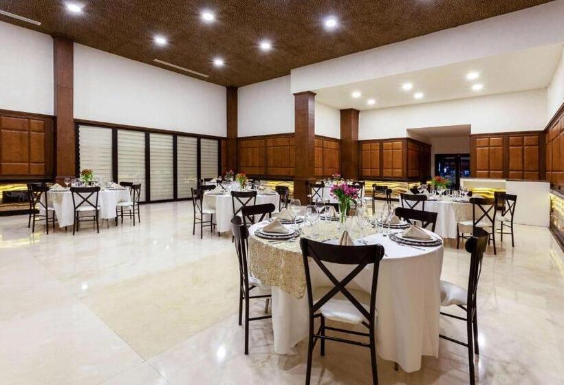 هتل Wyndham Torreon