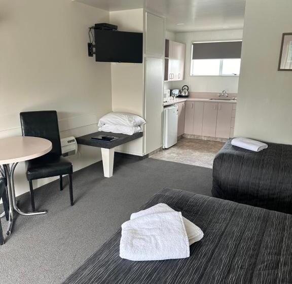 Мотель Helensborough Motor Inn