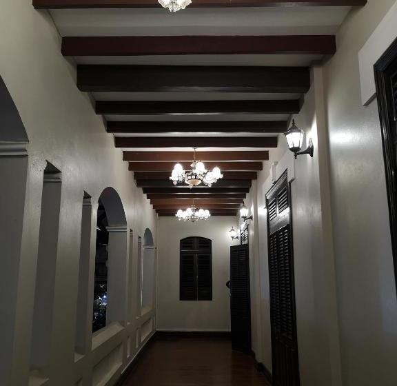پانسیون Queens Inn, Savannakhet