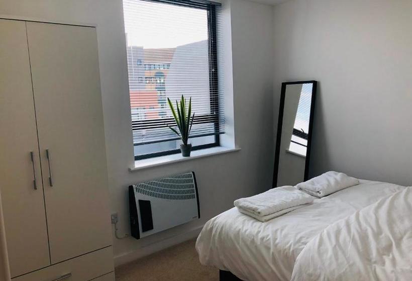 Showcase Apartments  Highcross House Apart