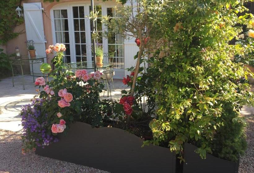 Bed and Breakfast La Villa Rosalie