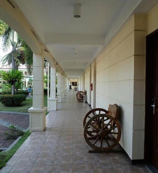 Dottie S Place Hotel & Restaurant