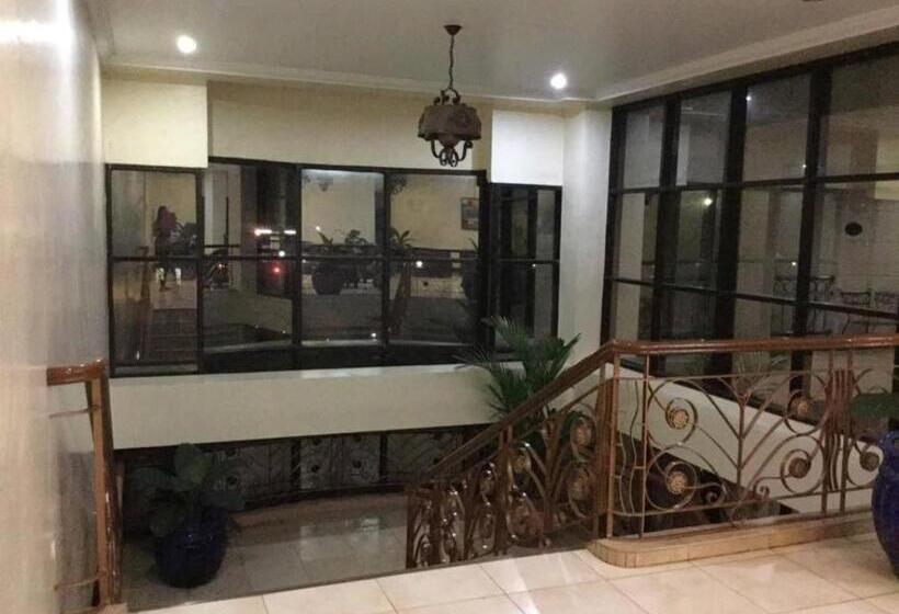 Dottie S Place Hotel & Restaurant