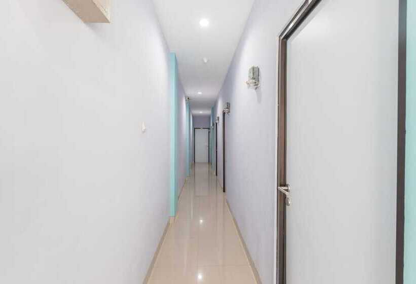 فندق Oyo 478 Balcon Biru